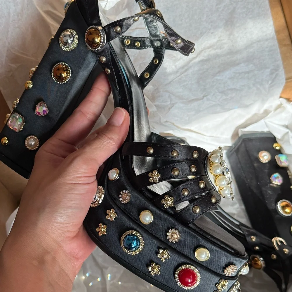 Embellished Black Platform Heels‎